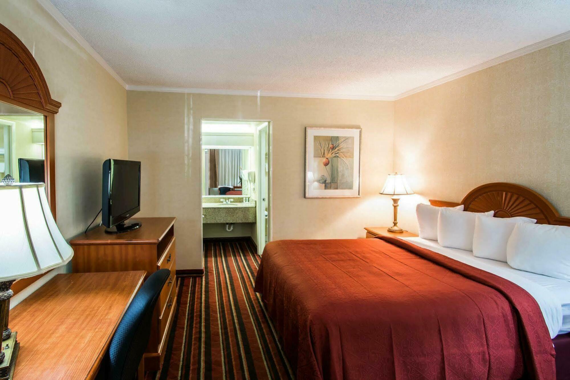 Quality Inn Miami South Palmetto Bay Exterior photo